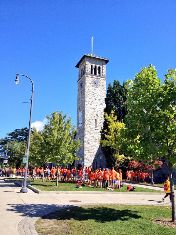 Keanu_prime66's tweet photo. O-week 2014, glad to be back! #newtsweek #orientation #froshweek #kingston #queensu #bisc #castlekids http://t.co/3OsAmRrMmM