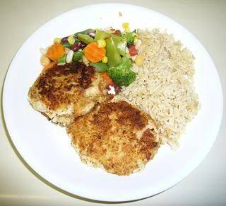 fairyburger's tweet image. One of the first #recipes I ever made with my roommate back in undergrad! #blogfromthepast wp.me/p4TTjb-L