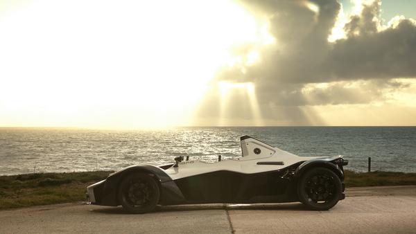 TroiaRun's tweet image. BAC MONO - Lightweight Ultra High Performance Road Legal Supercar owl.li/B2x2D  ☼