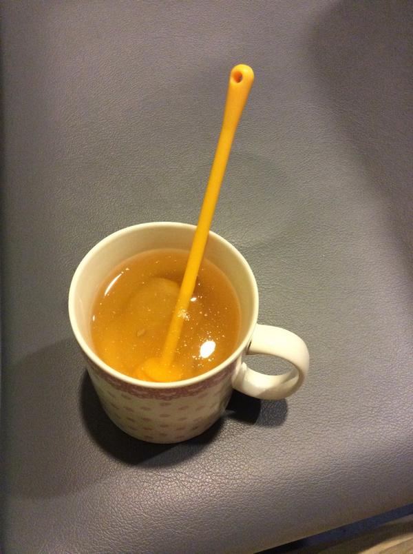 TheN3rdSquad's tweet image. Abit of late light reading + warm honey with infused lemon to soothe my recovering sore throat. #dotnetworkspaces