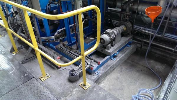 Special_Protect's tweet photo. Hier een #vloeistofdichte #conservering aanbrengen, #uitdaging! http://t.co/lQkWSO3N88