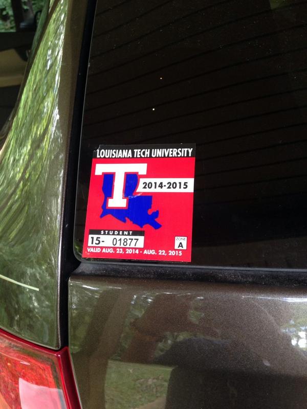 cjballa's tweet photo. Why can I never put on a parking sticker #bubbles #rippededge http://t.co/j3iWfIsiS8