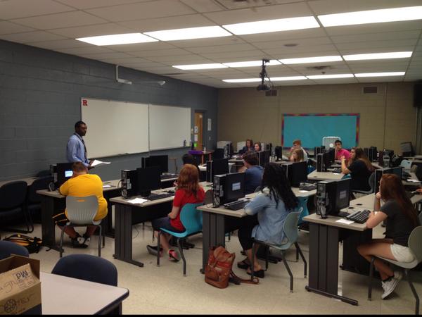 kmjohnson25's tweet photo. Kids engaged already. http://t.co/yUBIDmvaT9