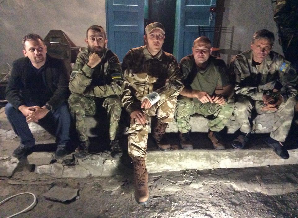 BwoHiH7CEAALHww.jpg:large