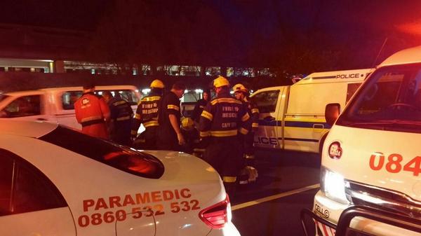 LimaCharlie1's tweet photo. Pva n1 at the CTICC. Patient critical. @ER24CapeTown @cptfrs @FatalMoves @TrafficSA @SAPoliceService http://t.co/UlgsZEmZSg