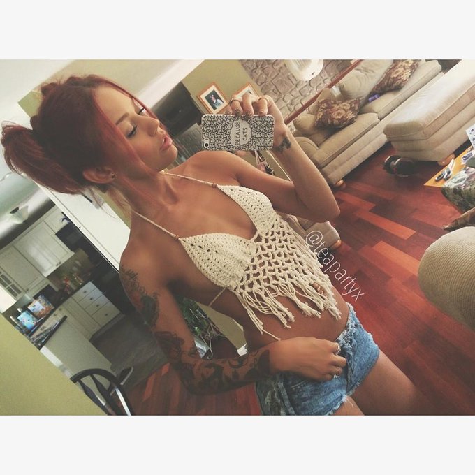 I'm bored http://t.co/PiczXHlW9d