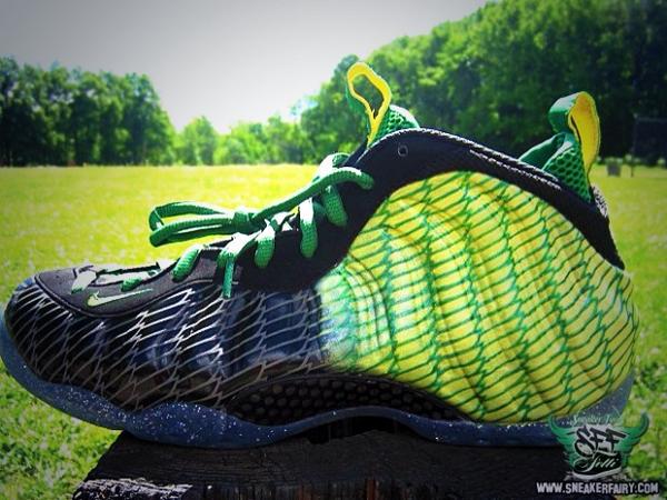 Sneakers_Sick's tweet photo. These custom "Speed Zone" foams #SS http://t.co/qpqoQh7owh