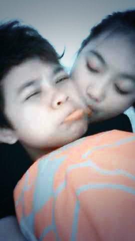 CRantika's tweet photo. Mbiiii. :* http://t.co/iEKQe2K0C9