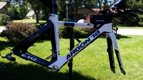 RobbyWhiteJr's tweet image. Doing my part.So @FrancieVWirkus bikes in perfect condition,w/o worries and focus on doing her best #ironmanmadison