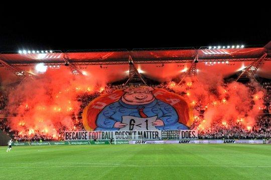 UltrasSupport's tweet image. Legia Warszawa with fantastic message to UEFA (against FK Aktobe)