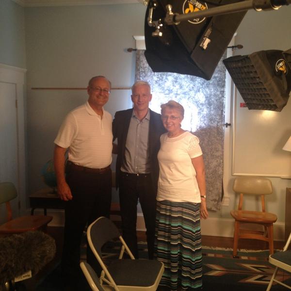 AC360's tweet photo. Behind the scenes of @andersoncooper's intv w/ #Ebola survivor Nancy #Writebol. #AC360 8p  http://t.co/86gjLZdJVJ http://t.co/7TSmFT4gda