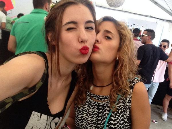 MinBardot_6's tweet photo. Con vosotros la vida mola =) http://t.co/cYnQG2Pr0X