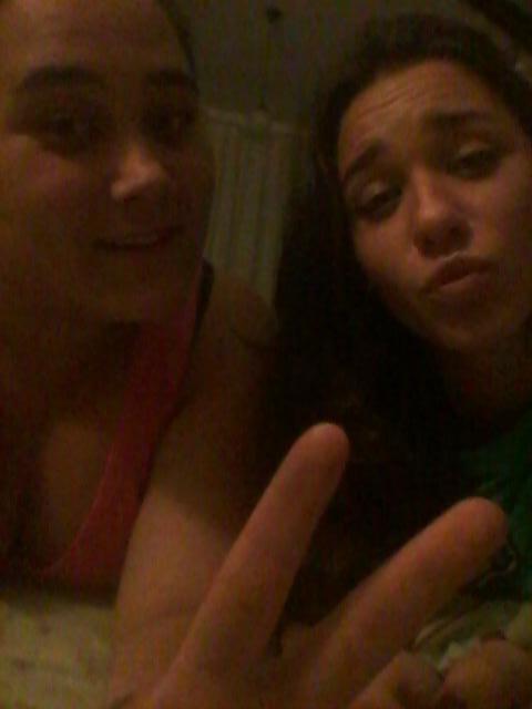 makashiwakah's tweet photo. Buenas noches con @maribelv9 http://t.co/Mc7oHwNGUB