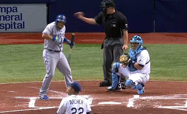 BleacherReport's tweet photo. VIDEO: Melky Cabrera gets scared by the thunder while he’s at the plate http://t.co/Vh6RQCr4AS http://t.co/xLGhE3U7hz