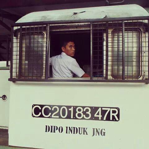 Huruf R dibelakang artinya bukan Racing ya #sahabatKAI #69TahunKeretaku #railfans #sepurmania