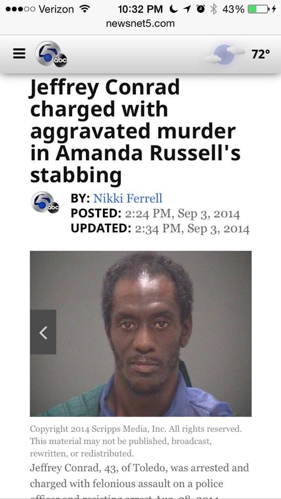 ASeoConrad's tweet image. My husband DID NOT DO IT! 😂😂 #WrongColor