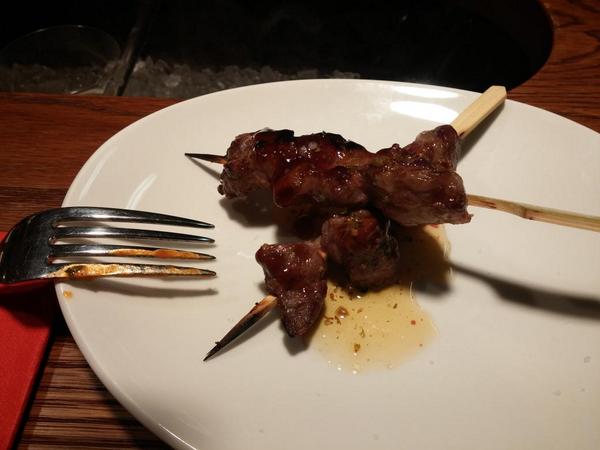Alejosalbalate's tweet photo. Cenita buena en el bar de alberto en madrid ...

Impresionante chicote http://t.co/KMvEjDGb1I