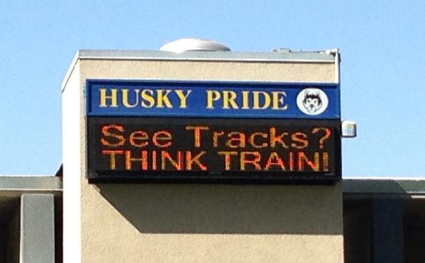 TrackSafeinCA's tweet photo. MT @bugschugs That's Right Huskies Know About Train Safety! @BNSFRailway http://t.co/jilF88Q28X #stayoffthetracks
