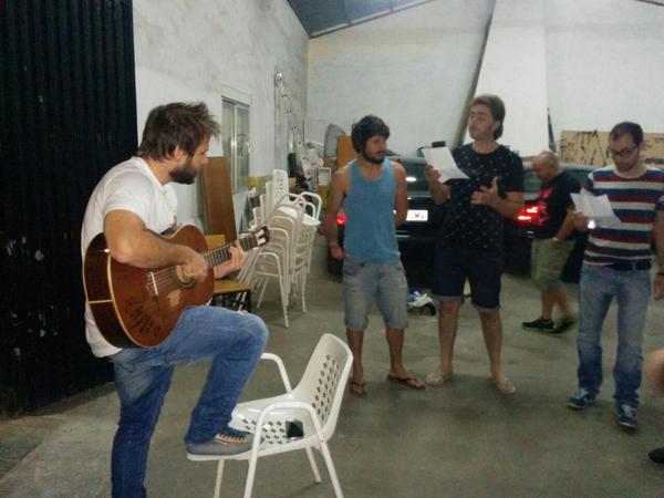 lacomparsapv's tweet photo. algunas fotitos del ensayo de hoy #carnaval2015 http://t.co/Y1sCliMzIA