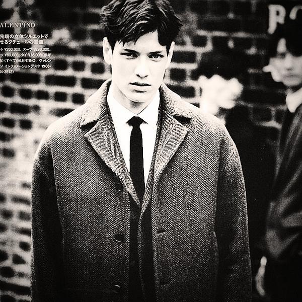aaronunknownn's tweet photo. @AaronGatward: @GQJAPAN ✌️🇯🇵 @SelectModelMgmt #Fashion #Model #Fw14 #Valentino #KrisVanAsche #Armani @jester_white http://t.co/ncSpzcnwVL