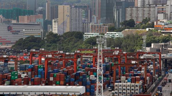 IHSMarkitMandT's tweet photo. #Evergreen to upgrade Intra-Asia service http://t.co/cPLAgWYYxl #maritime #shipping #marine http://t.co/zVb9UAmgzB