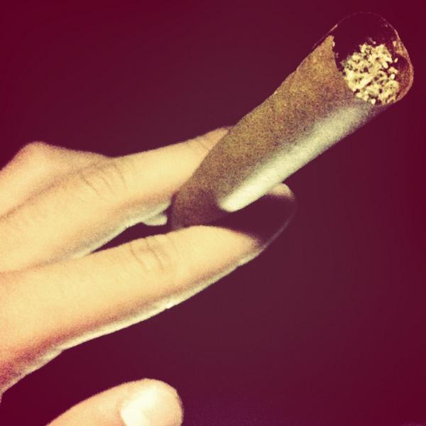 tokersdaily's tweet photo. 5 grams http://t.co/kjfw6b87yc