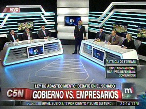 C5N's tweet image. #AHORA: Según la UIA, la ley de abastecimiento es ilegal. Seguí el debate en #MinutoUno con el @Gatosylvestre en @C5N