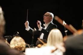 SoundtrackIS's tweet image. Ennio Morricone es famoso por musicalizar grandiosas cintas como"El bueno, el malo y el feo" o "Cinema Paradiso".