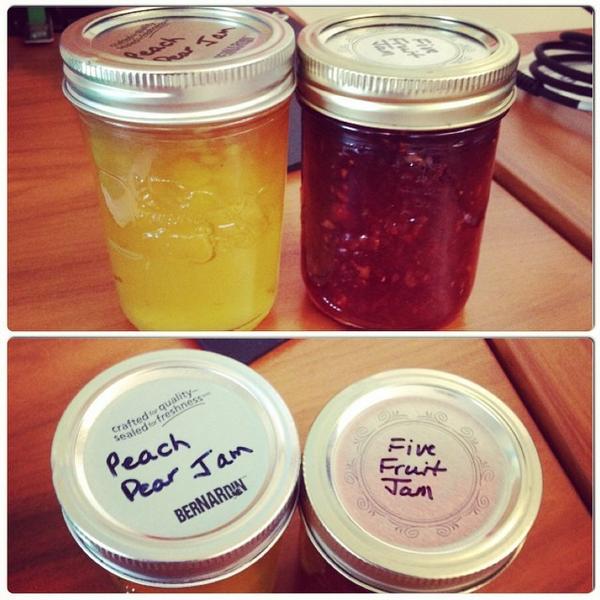 shelleydaus's tweet photo. Thanks to one of my coworkers for surprising me with homemade jam today :) #teacheryu #s... http://t.co/JJuBzYXd65 http://t.co/1bSbUxRofp