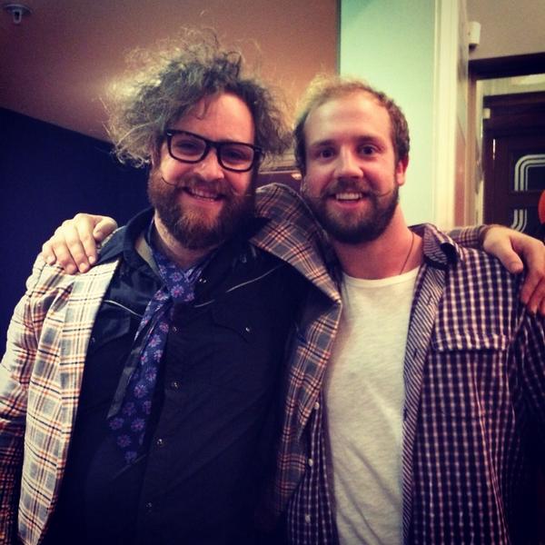 <a href="/ged_paul/">Gerry Paul</a> <a href="/CapeRoad/">Mel Parsons</a> <a href="/JamesNokise/">James Nokise</a> Chur to my brother Gerry for sorting me some 'Killer Bee's Wax'! #beautyandthebro