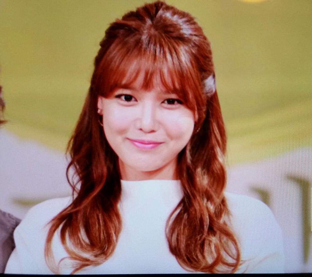 [PIC][04-09-2014]SooYoung tham dự buổi họp báo bộ phim truyền hình "Springday of My Life" vào trưa nay Bwq8CtOCMAE9JBK
