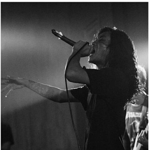 Selamat ulang tahun buat Vokalis kami <a href="/Bowsurvive/">Bowo</a> semoga panjang umur dan semakin cadas, hail! \m/