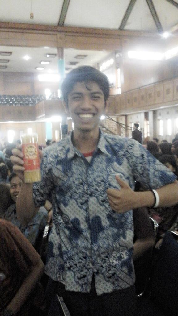 Ipung, yang dpet <a href="/mrmielidi/">mr.mie lidi</a> enak bangeett :3