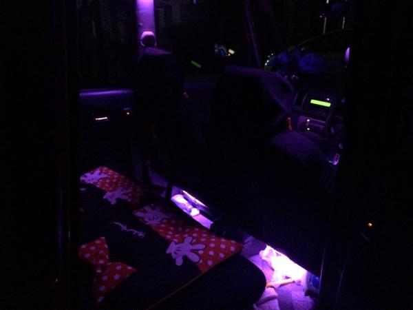 fast_furious777's tweet photo. そろそろ自分の車が買えるよ💕
エブリーにするよ💕
タントにネオンつけたばっかだけど外したー http://t.co/exhopVPJyI