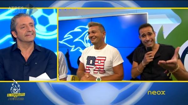 Fer_Orea's tweet photo. Un placer conocer personalmente a @jpedrerol en @elchiringuitotv gran profesional, mejor persona!! Gracias!!✌️😃 http://t.co/8SfGrIlmvY