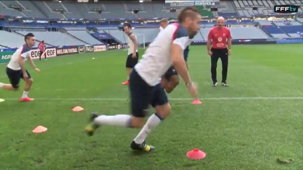 etnazbh's tweet photo. Training @MatDebuchy
#TeamDebuch #AllezLesBleus http://t.co/akUhJz9XD2