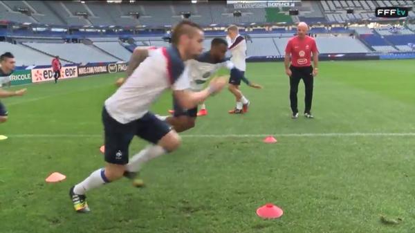 etnazbh's tweet photo. Training @MatDebuchy
#TeamDebuch #AllezLesBleus http://t.co/akUhJz9XD2