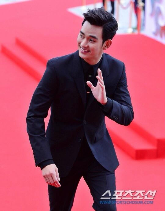 BwrK1LrCEAAuxAM.jpg:large