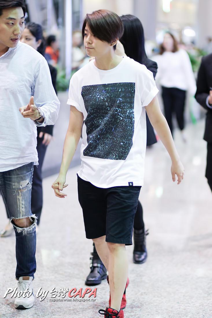 BwrUnUACEAEHVDf.jpg:large