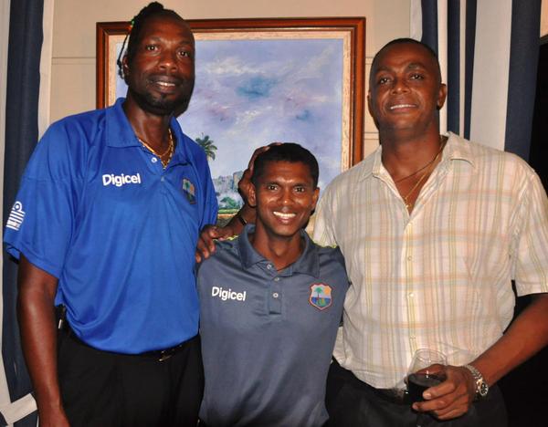 Windies Cricket on Twitter: "Three of the very Best! Sir Curtly Ambrose,  Shiv Chanderpaul and Ambassador Courtney Walsh @CuddyWalsh  http://t.co/OJvfcIWWfi" / Twitter