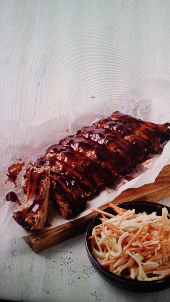 HarriSyrjanen's tweet photo. Vielä on ribsiä jäljellä. #lounas #rasvaa #kaikkienaikojengrillisyksy http://t.co/4W2UycR3wt