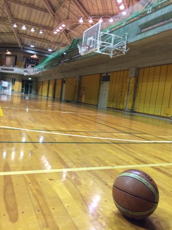 kimukosu's tweet photo. 研究室生活にも慣れてきました。 http://t.co/laH6kHNOrd