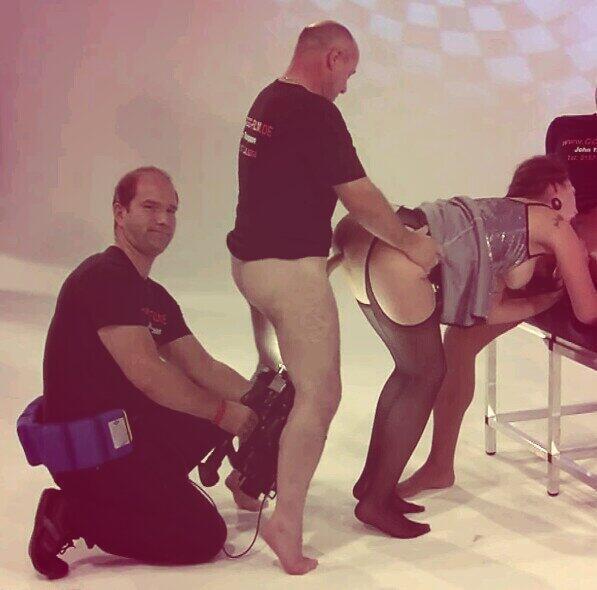 Ysucrist's tweet photo. Por si te quejas de lo duro que es tu trabajo, acuérdate de este hombre. http://t.co/ufCM2H4d1I