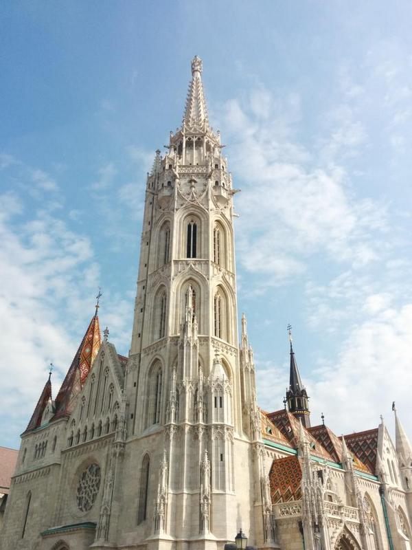 RHernaizO's tweet photo. Vamos mejorando ciudad a ciudad!  Budapest...increíble! #Hungary http://t.co/tv12qKtcUy