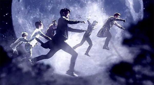JIIPM's tweet photo. اشكال الهوتست أول م سمعو كلمة " تيزر " 😂
#LetsGoCrazyWith2PM http://t.co/5lJvuMxLbO