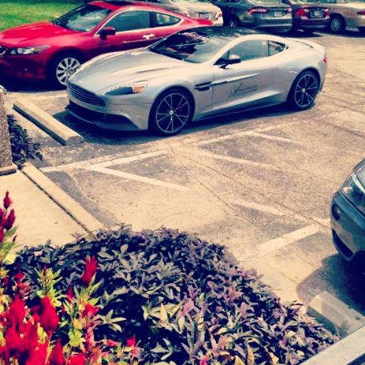StlMotorcars's tweet image. #Instagramfun #latergram #Lamborghinifaceoff #catwalk #lunchtimecruise