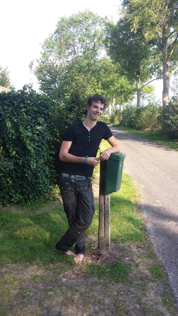 chrisvanmiddela's tweet photo. Btje chille toch http://t.co/XeIz9bNHws