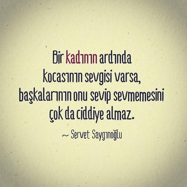 Chiroyli yapon ayoli metroda sikishdi. Shovqinli ziyofatda mast talabalar yalangochlashdi