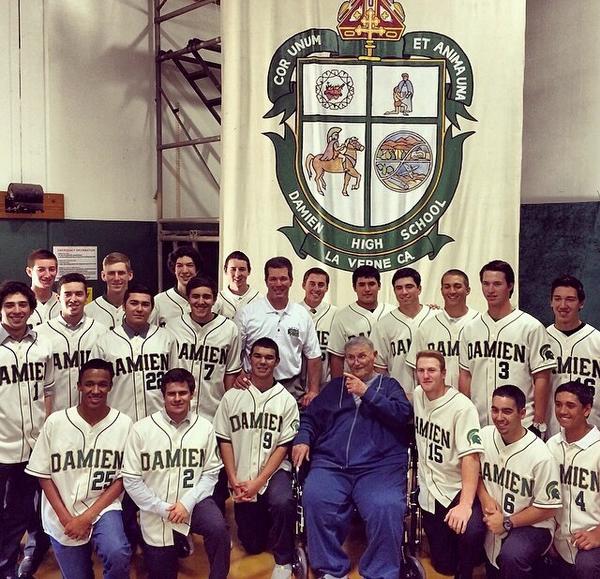 DhighPit's tweet photo. A Damien legend was gained into heaven last night. You'll always be in our  hearts Coach Carroll 💚💛. #TheGodFather http://t.co/0tiRvfxSJU