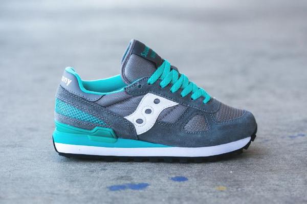 FS : saucony shadow size 39 bnib &amp; 37 second 95% for info 089662228745/26E6E882